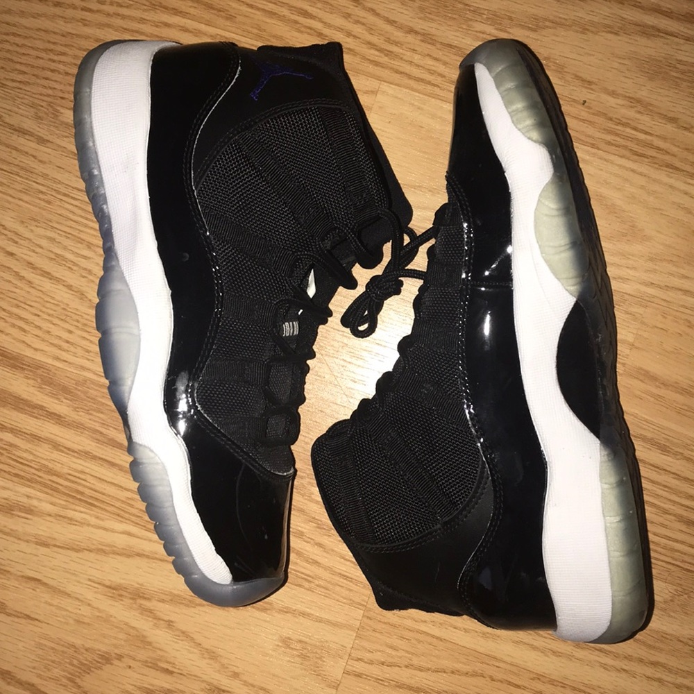 Air Jordan XI